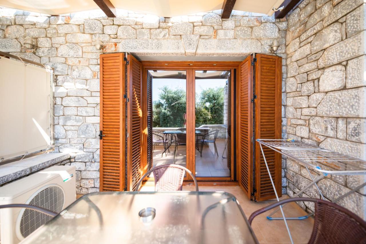 Mani Houses Selinitsa Art Koloveas Agios Nikolaos  Bagian luar foto